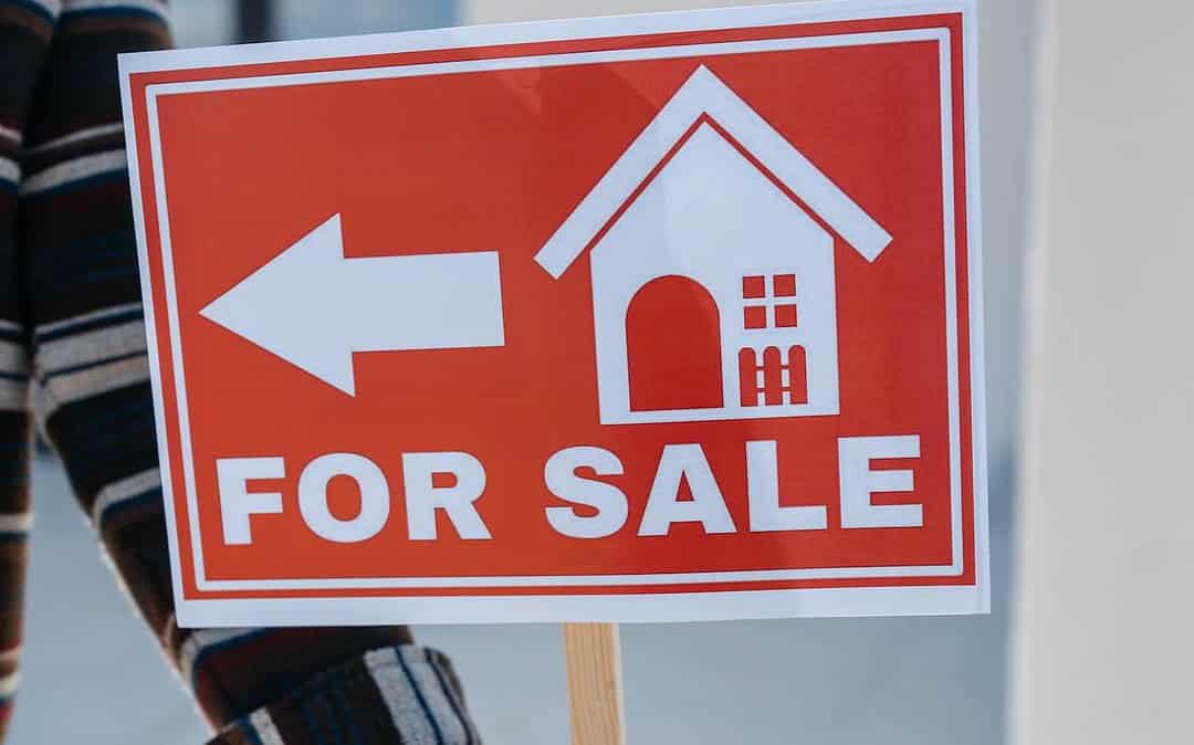 How to Sell a House Yourself, without a Realtor